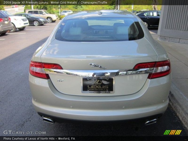 Winter Gold Metallic / Champagne/Truffle 2009 Jaguar XF Premium Luxury