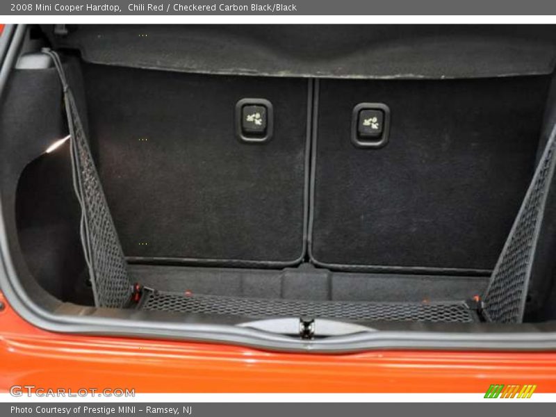 Chili Red / Checkered Carbon Black/Black 2008 Mini Cooper Hardtop