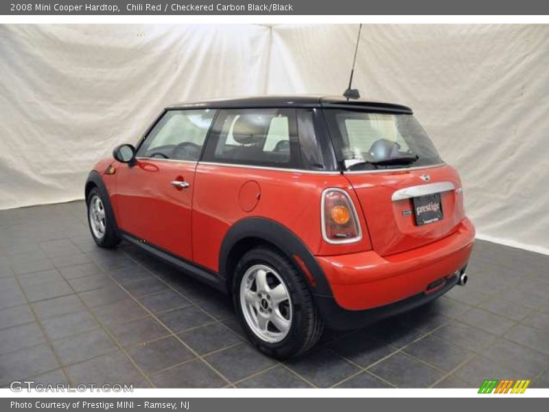 Chili Red / Checkered Carbon Black/Black 2008 Mini Cooper Hardtop