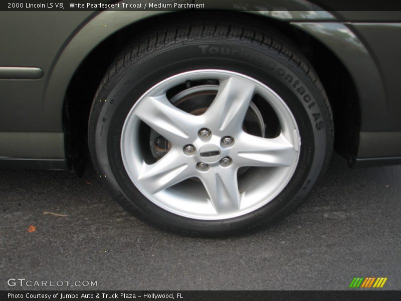 White Pearlescent Tricoat / Medium Parchment 2000 Lincoln LS V8