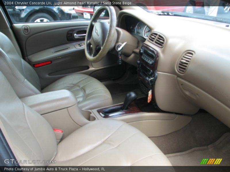 Light Almond Pearl Metallic / Sand Stone Beige 2004 Chrysler Concorde LXi