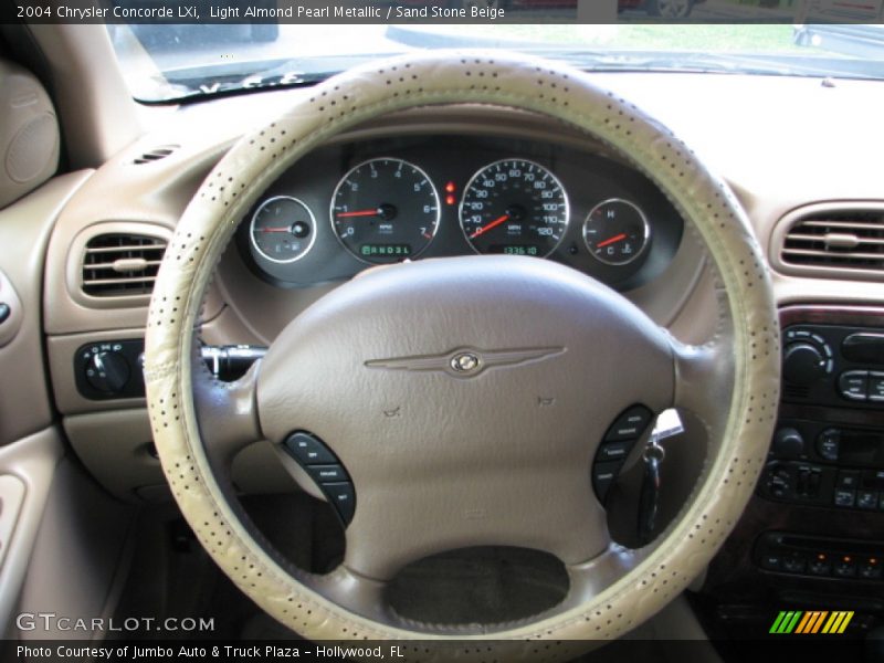 Light Almond Pearl Metallic / Sand Stone Beige 2004 Chrysler Concorde LXi