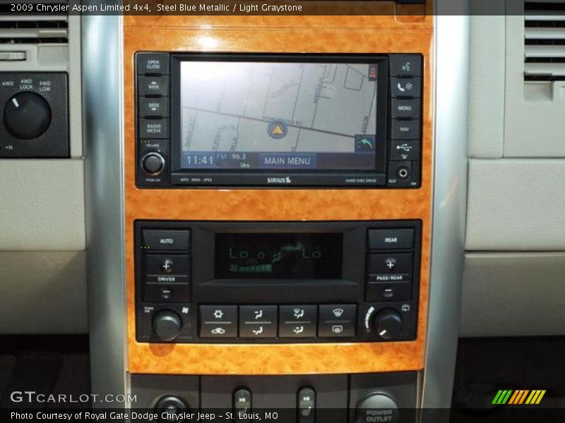 Navigation of 2009 Aspen Limited 4x4