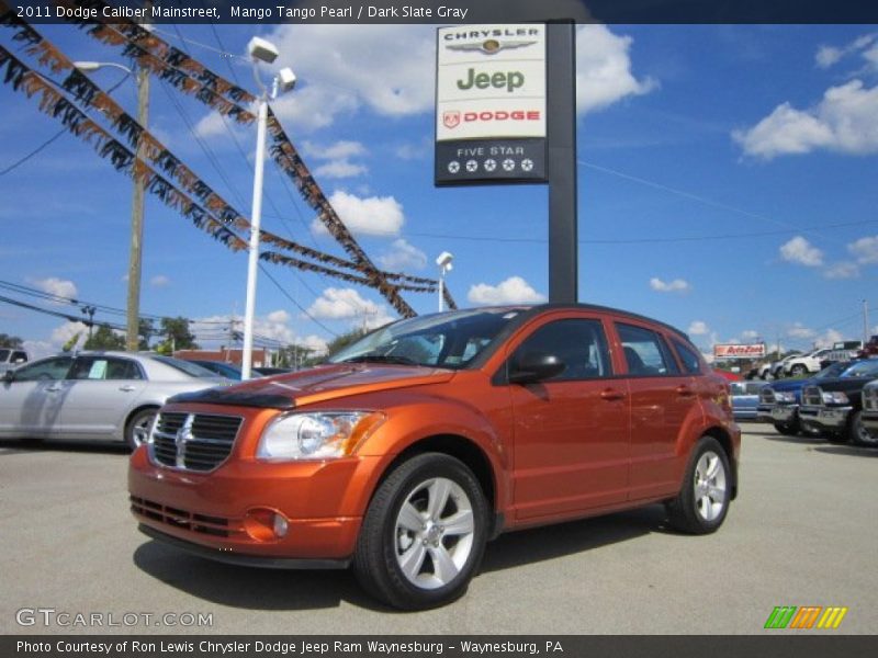Mango Tango Pearl / Dark Slate Gray 2011 Dodge Caliber Mainstreet