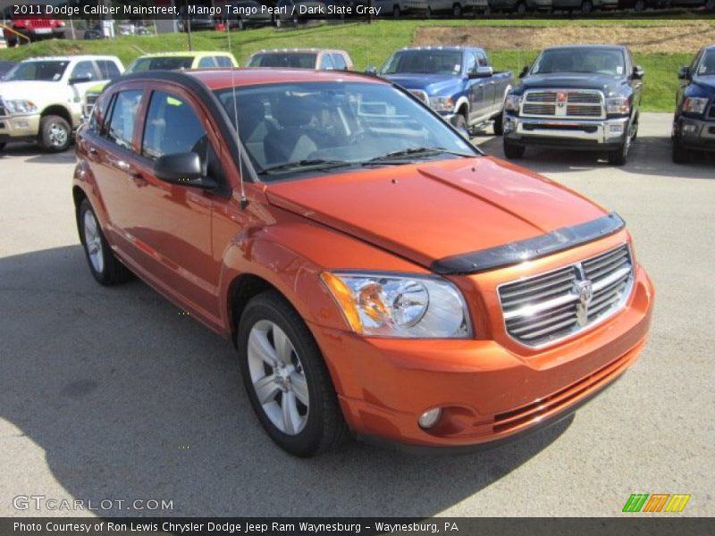 Mango Tango Pearl / Dark Slate Gray 2011 Dodge Caliber Mainstreet