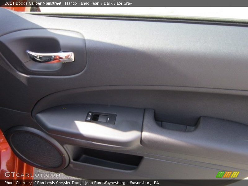 Mango Tango Pearl / Dark Slate Gray 2011 Dodge Caliber Mainstreet