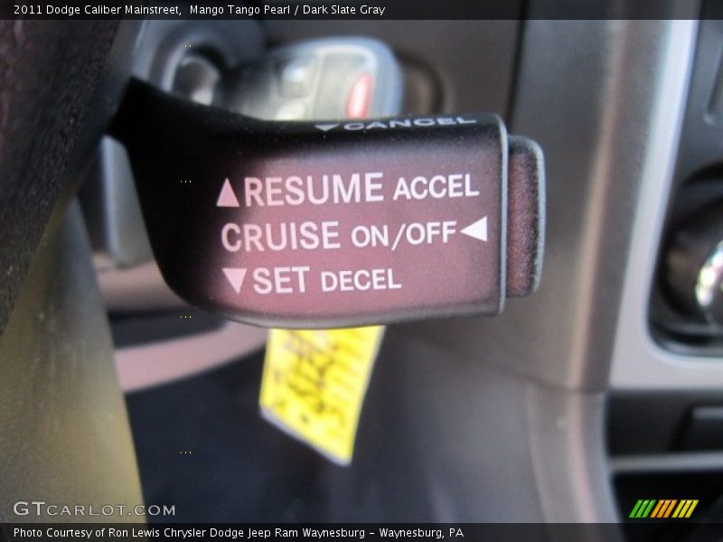Mango Tango Pearl / Dark Slate Gray 2011 Dodge Caliber Mainstreet