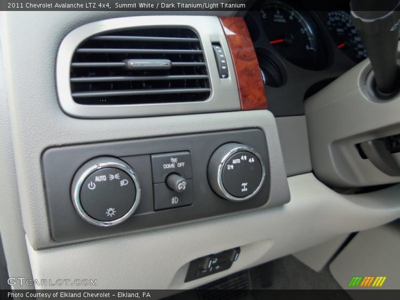 Summit White / Dark Titanium/Light Titanium 2011 Chevrolet Avalanche LTZ 4x4