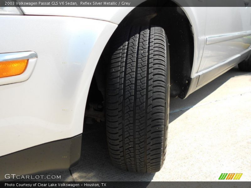 Reflex Silver Metallic / Grey 2003 Volkswagen Passat GLS V6 Sedan