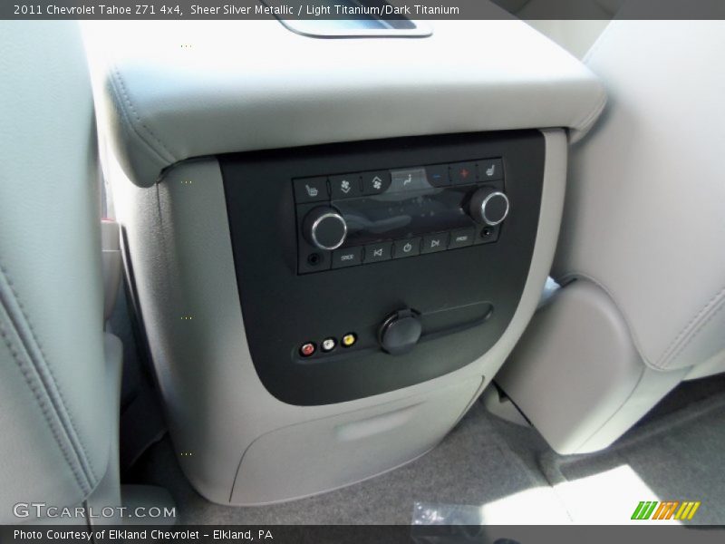 Sheer Silver Metallic / Light Titanium/Dark Titanium 2011 Chevrolet Tahoe Z71 4x4