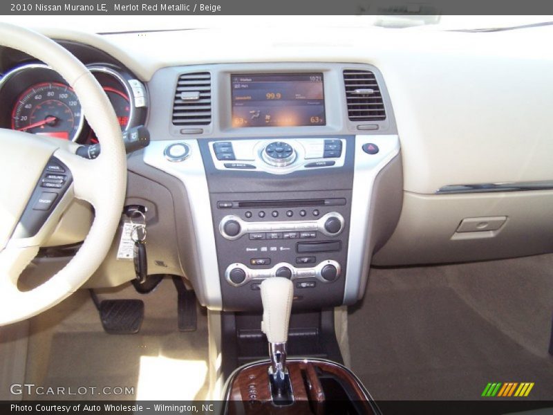 Merlot Red Metallic / Beige 2010 Nissan Murano LE