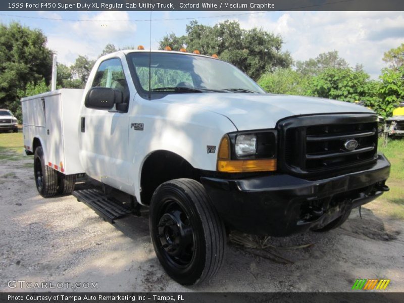 Oxford White / Medium Graphite 1999 Ford F450 Super Duty XL Regular Cab Utility Truck