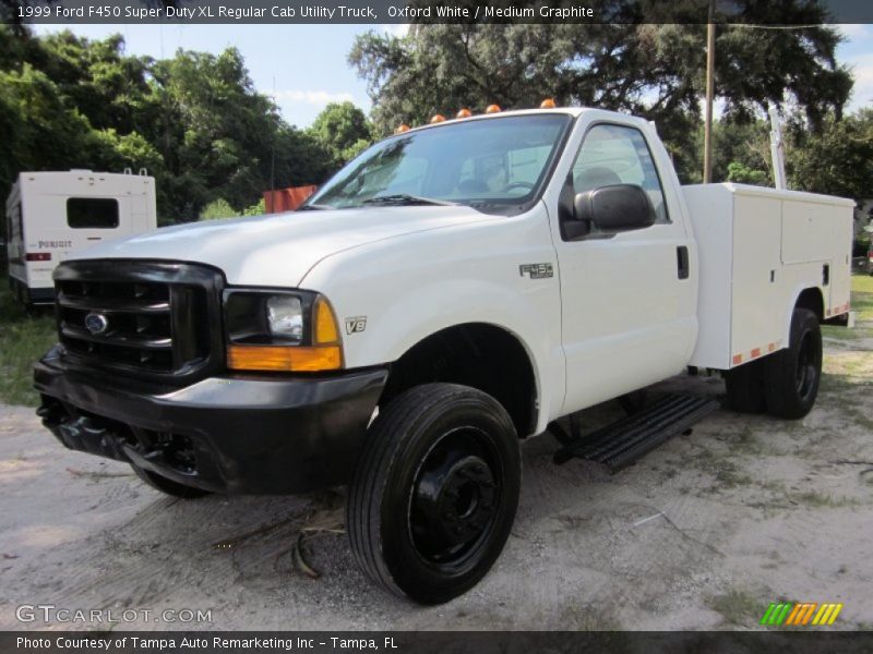 Oxford White / Medium Graphite 1999 Ford F450 Super Duty XL Regular Cab Utility Truck