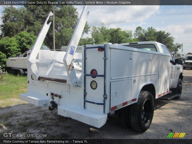 Oxford White / Medium Graphite 1999 Ford F450 Super Duty XL Regular Cab Utility Truck