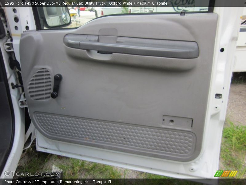 Oxford White / Medium Graphite 1999 Ford F450 Super Duty XL Regular Cab Utility Truck