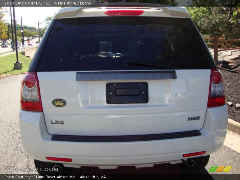 Alaska White / Ebony 2010 Land Rover LR2 HSE