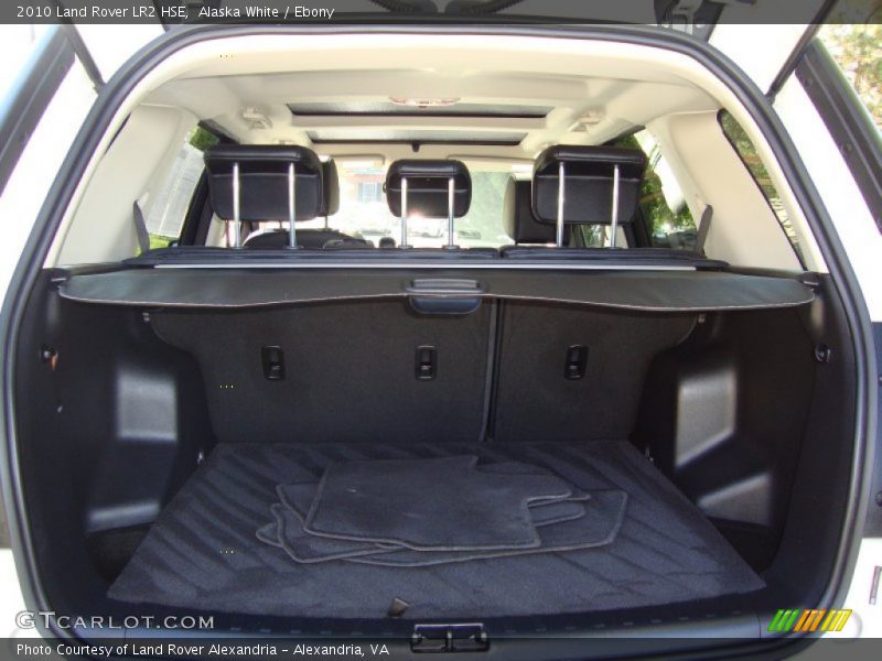 Alaska White / Ebony 2010 Land Rover LR2 HSE
