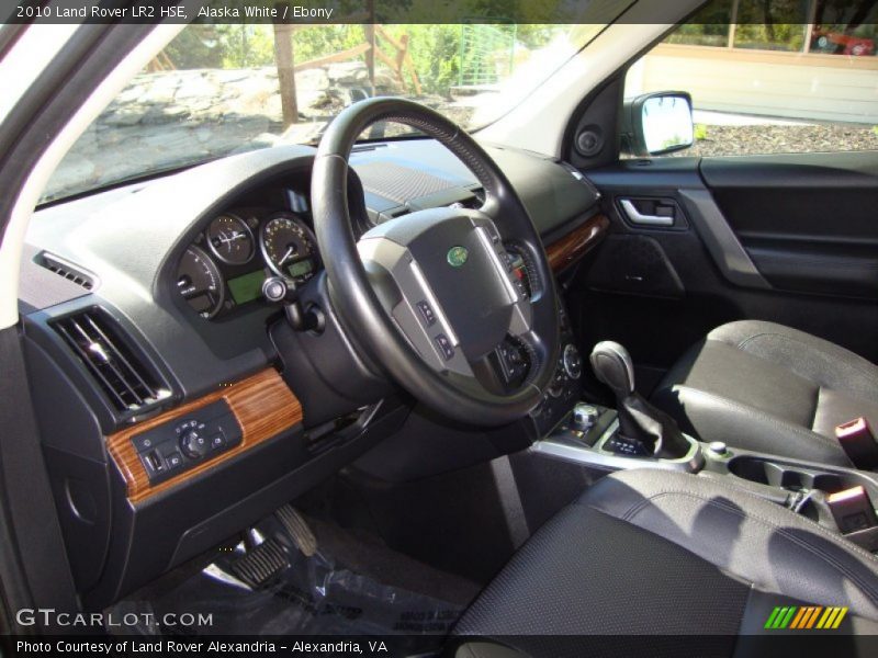 Alaska White / Ebony 2010 Land Rover LR2 HSE