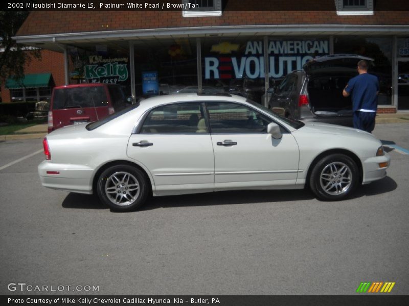 Platinum White Pearl / Brown/Tan 2002 Mitsubishi Diamante LS