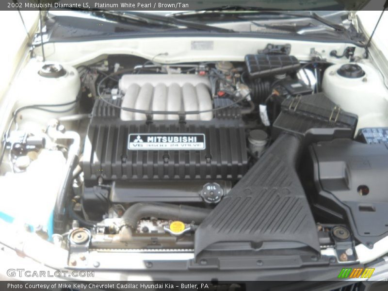 Platinum White Pearl / Brown/Tan 2002 Mitsubishi Diamante LS