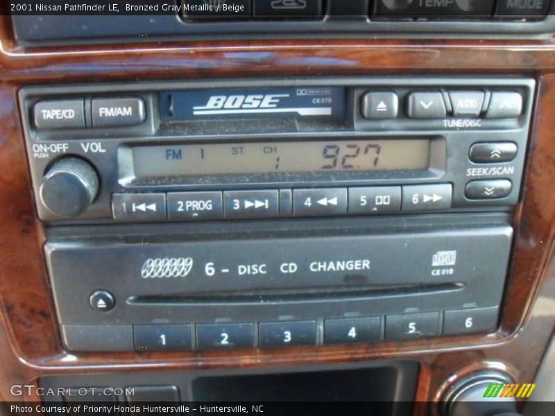 Bronzed Gray Metallic / Beige 2001 Nissan Pathfinder LE
