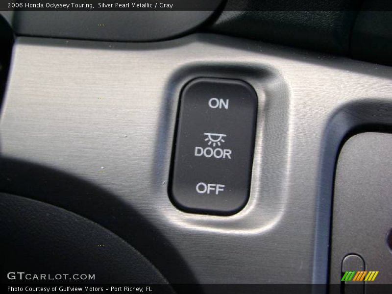 Silver Pearl Metallic / Gray 2006 Honda Odyssey Touring