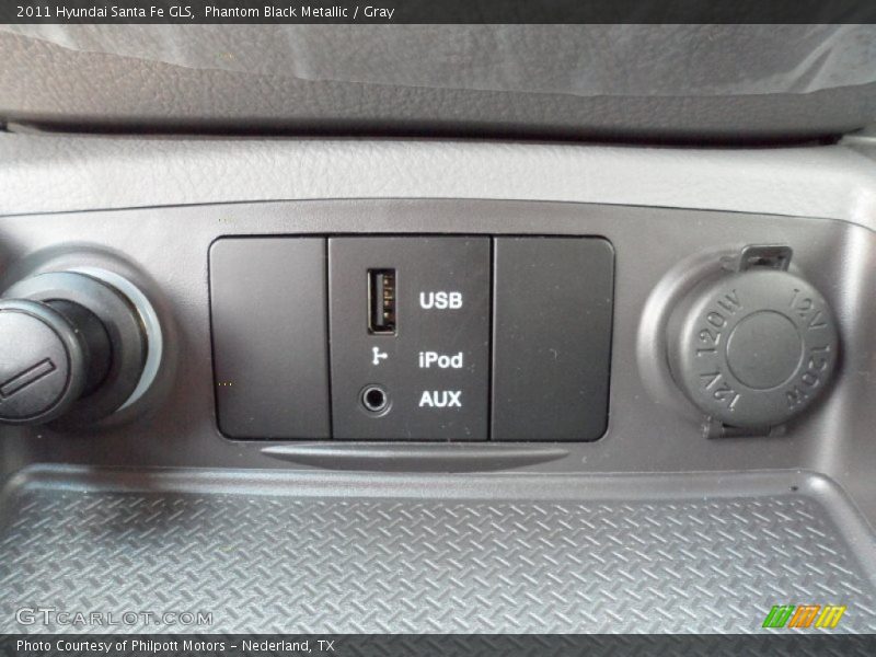 Phantom Black Metallic / Gray 2011 Hyundai Santa Fe GLS