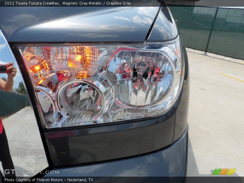 Magnetic Gray Metallic / Graphite Gray 2011 Toyota Tundra CrewMax