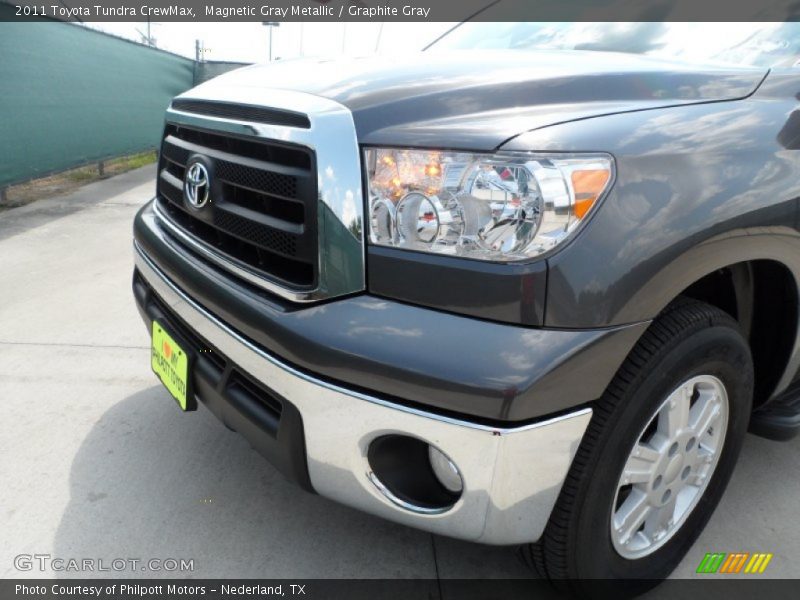 Magnetic Gray Metallic / Graphite Gray 2011 Toyota Tundra CrewMax