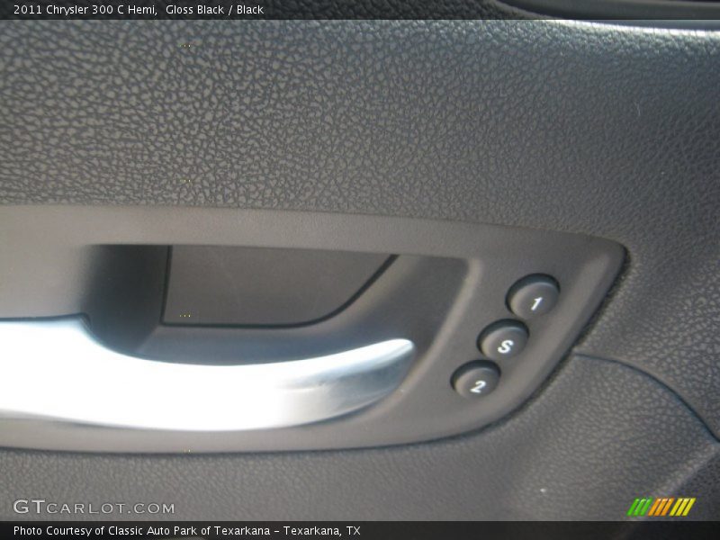 Gloss Black / Black 2011 Chrysler 300 C Hemi