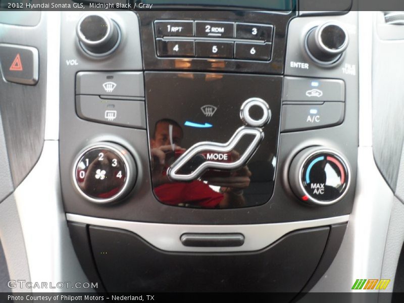 Midnight Black / Gray 2012 Hyundai Sonata GLS