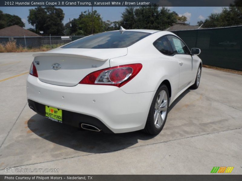 Karussell White / Brown Leather 2012 Hyundai Genesis Coupe 3.8 Grand Touring