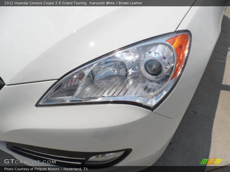 Karussell White / Brown Leather 2012 Hyundai Genesis Coupe 3.8 Grand Touring