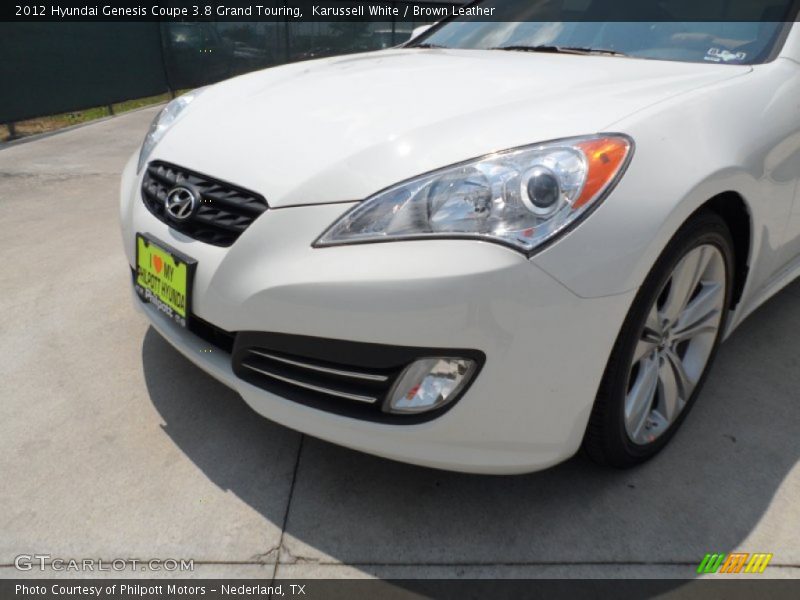 Karussell White / Brown Leather 2012 Hyundai Genesis Coupe 3.8 Grand Touring