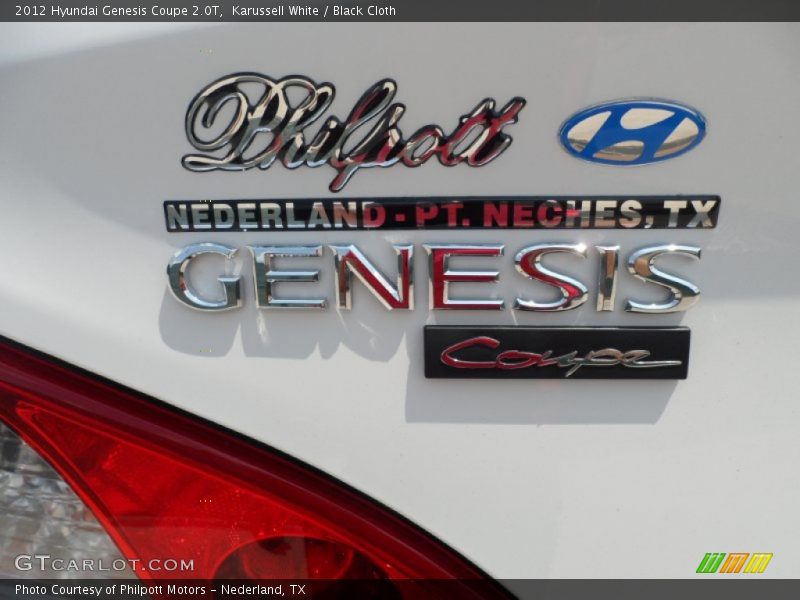 Karussell White / Black Cloth 2012 Hyundai Genesis Coupe 2.0T