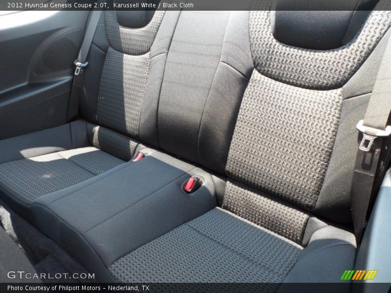Karussell White / Black Cloth 2012 Hyundai Genesis Coupe 2.0T