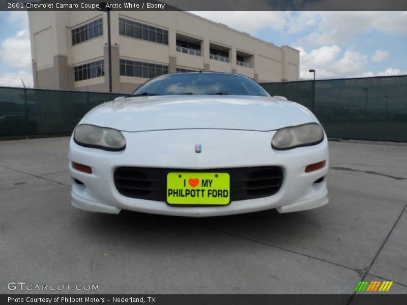 Arctic White / Ebony 2001 Chevrolet Camaro Coupe