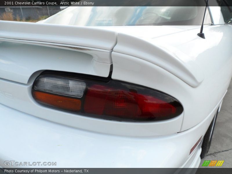 Arctic White / Ebony 2001 Chevrolet Camaro Coupe