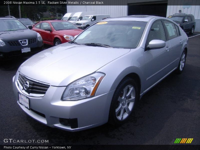 Radiant Silver Metallic / Charcoal Black 2008 Nissan Maxima 3.5 SE