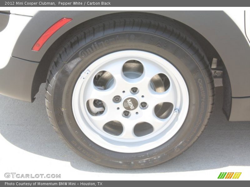 Pepper White / Carbon Black 2012 Mini Cooper Clubman