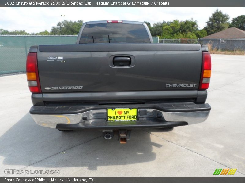Medium Charcoal Gray Metallic / Graphite 2002 Chevrolet Silverado 2500 LS Extended Cab