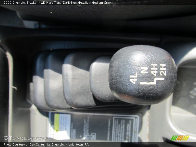 Dark Blue Metallic / Medium Gray 2000 Chevrolet Tracker 4WD Hard Top