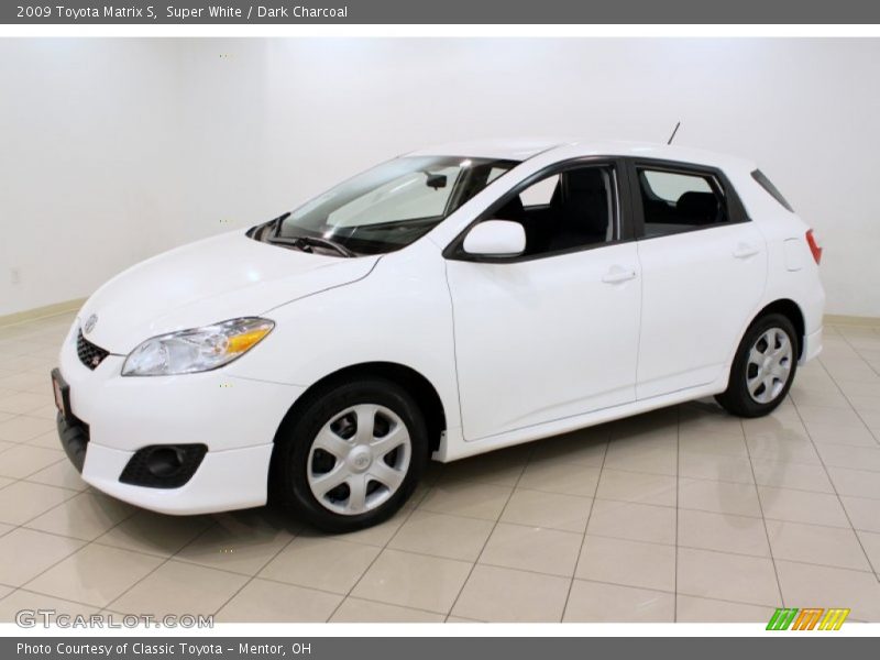 Super White / Dark Charcoal 2009 Toyota Matrix S