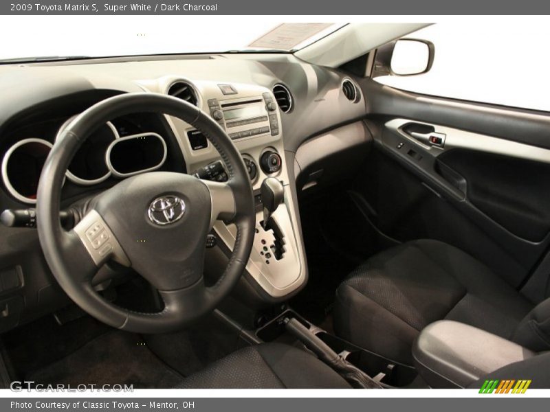 Super White / Dark Charcoal 2009 Toyota Matrix S