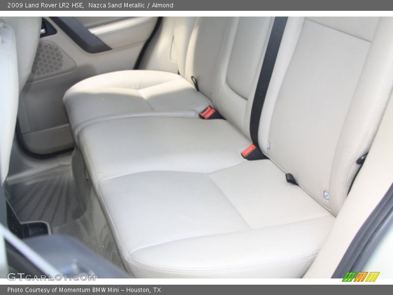 Nazca Sand Metallic / Almond 2009 Land Rover LR2 HSE