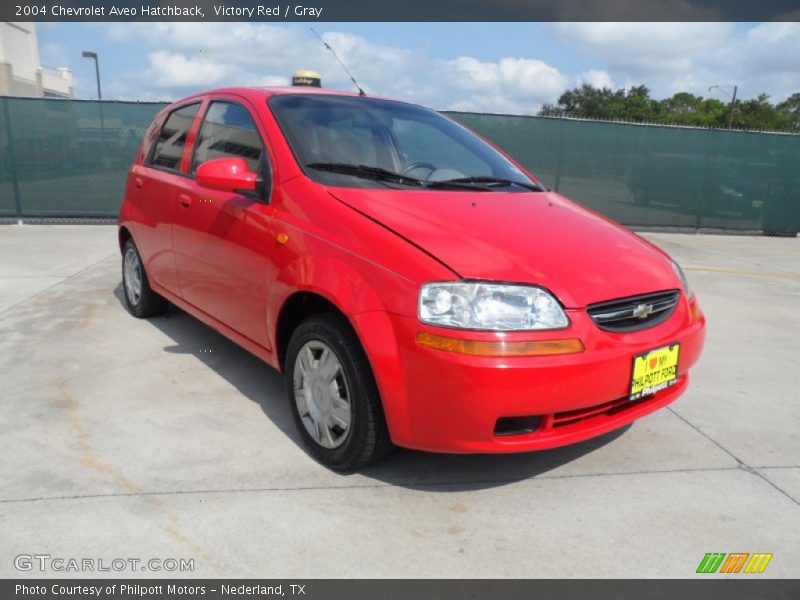 Victory Red / Gray 2004 Chevrolet Aveo Hatchback