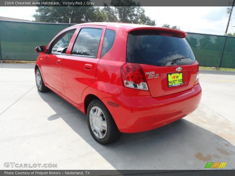 Victory Red / Gray 2004 Chevrolet Aveo Hatchback