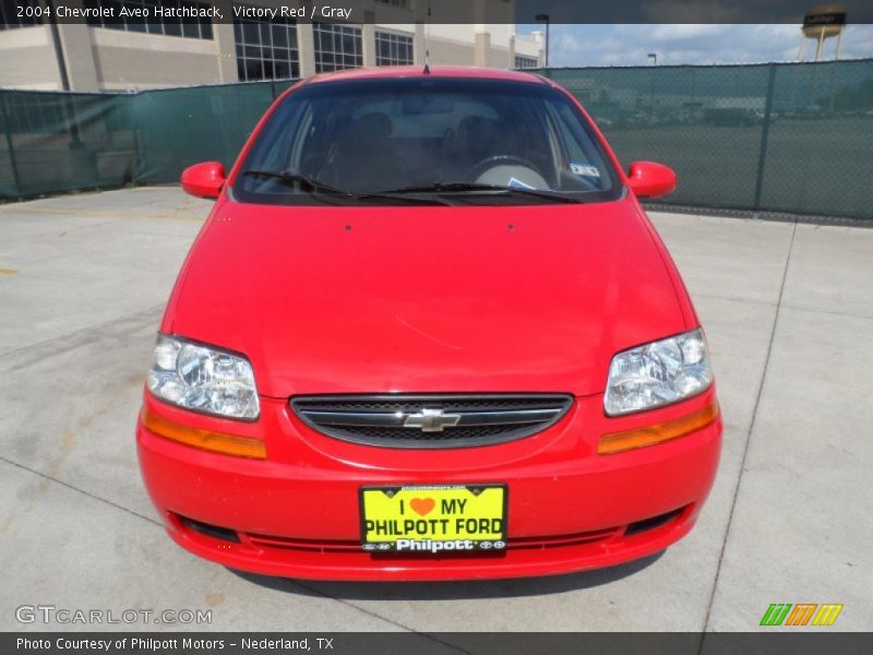 Victory Red / Gray 2004 Chevrolet Aveo Hatchback