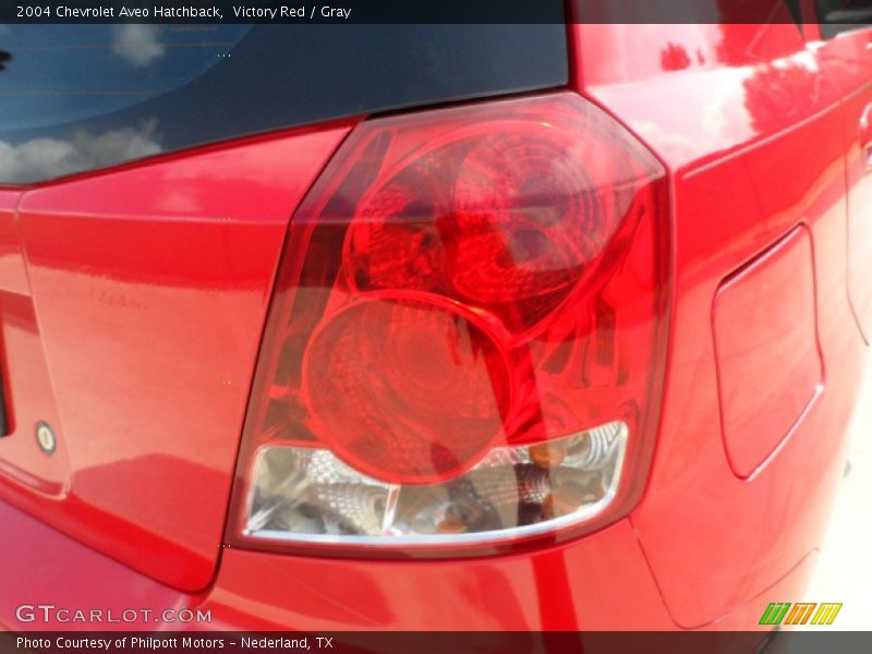 Victory Red / Gray 2004 Chevrolet Aveo Hatchback