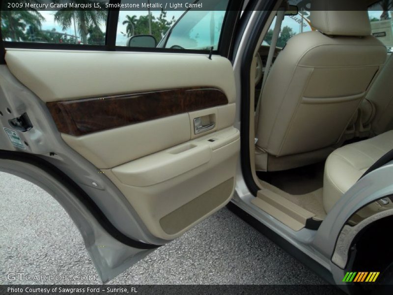 Smokestone Metallic / Light Camel 2009 Mercury Grand Marquis LS